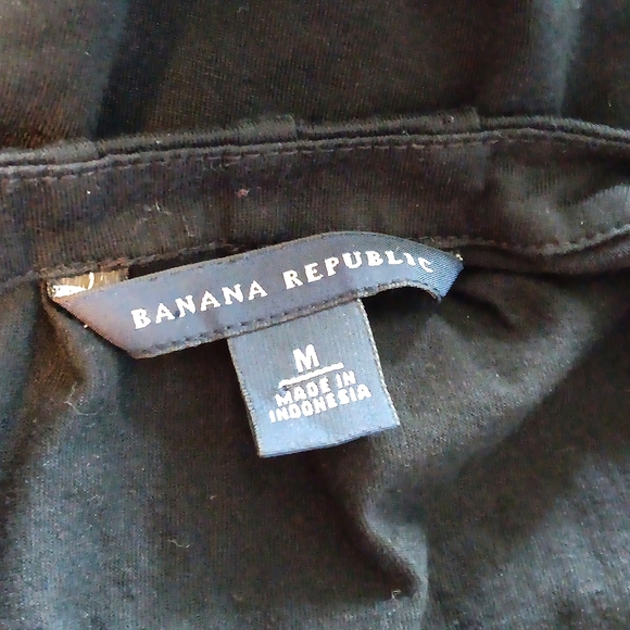Banana republic basic black top - Picture 3 of 3